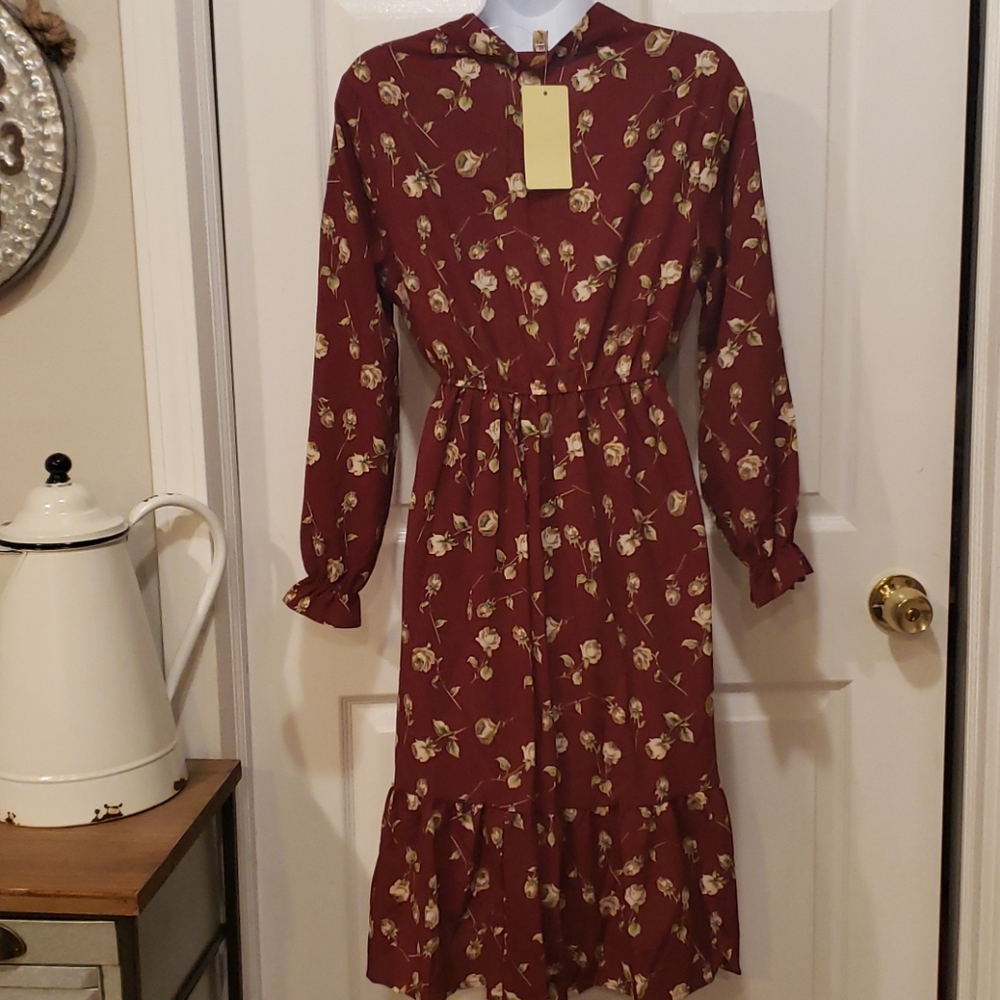 Dress - Picture 3 of 3